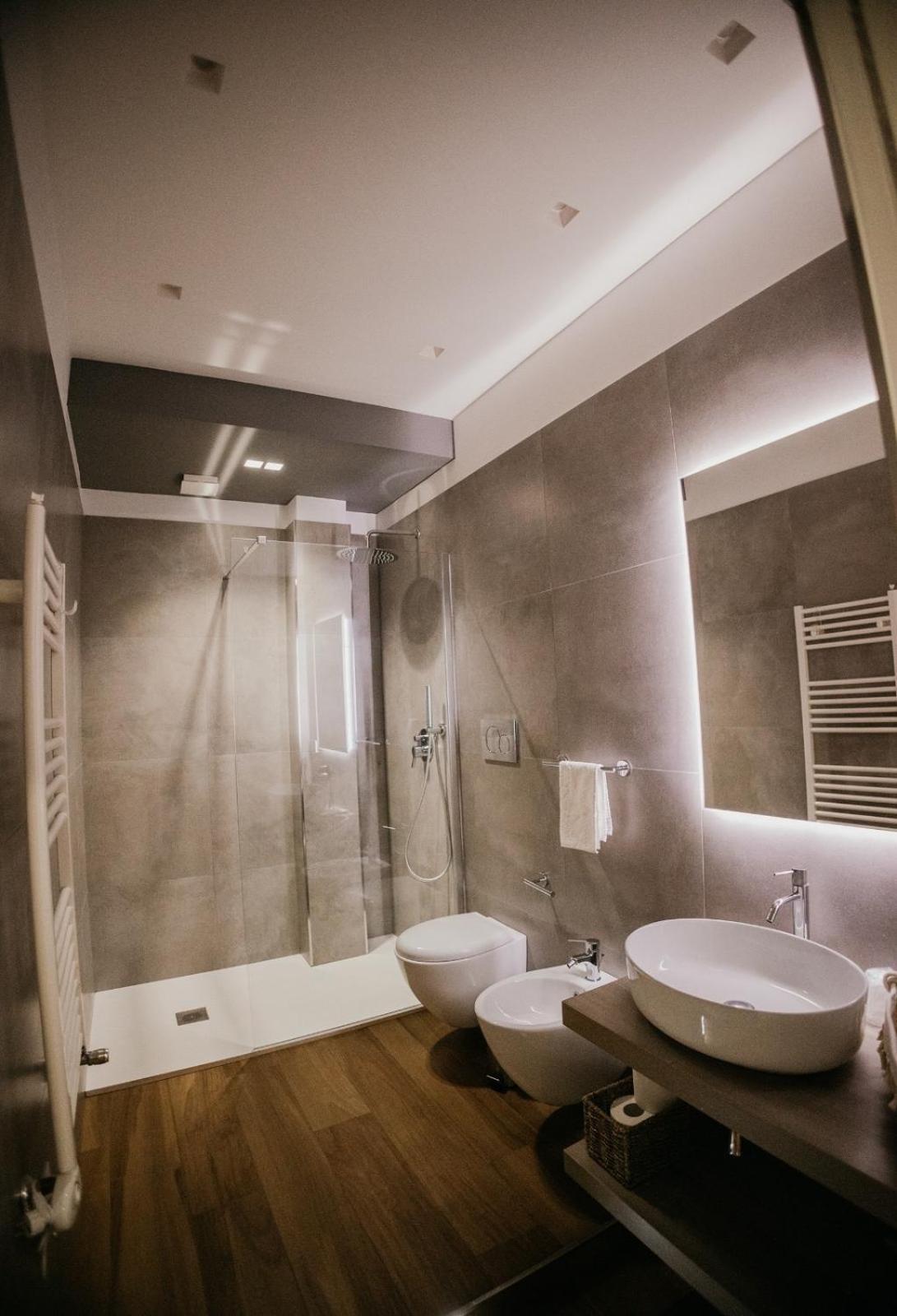 Suite Room Trani Zewnętrze zdjęcie